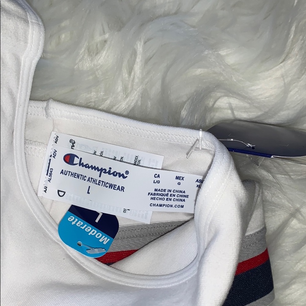 SOLD 🎉🎉🎉🎉Champion Sports Bra - Picture 7 of 13